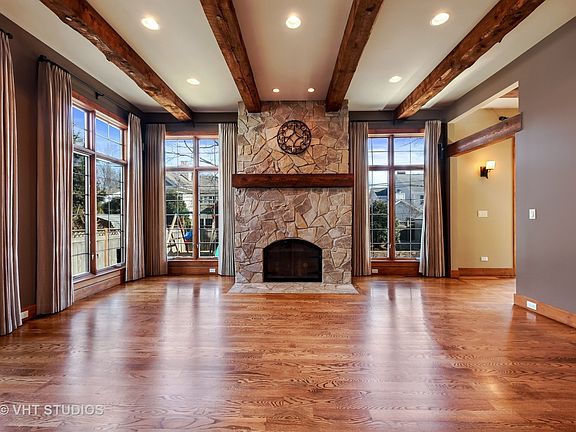5th image of 1133 Blackthorn Ln