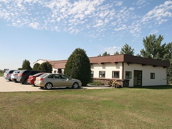 4th image of 501 5th St #2
