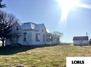10709 W Lake Fork Rd, Kenney, IL 61749