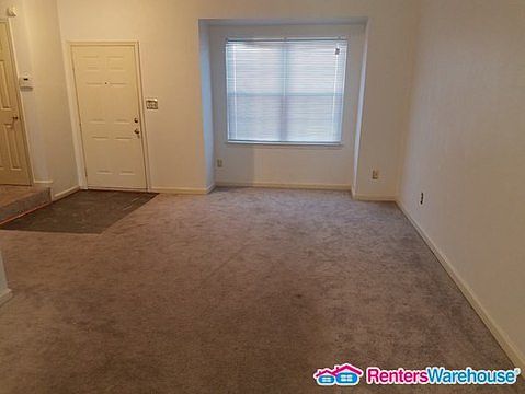 3rd image of 5674 Rivermill Cir