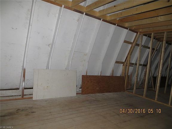 5th image of 315 6th St NE