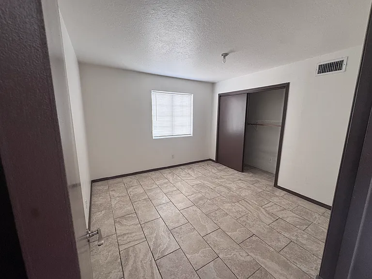 240 Wheeler Ave SE #B — Photo 6