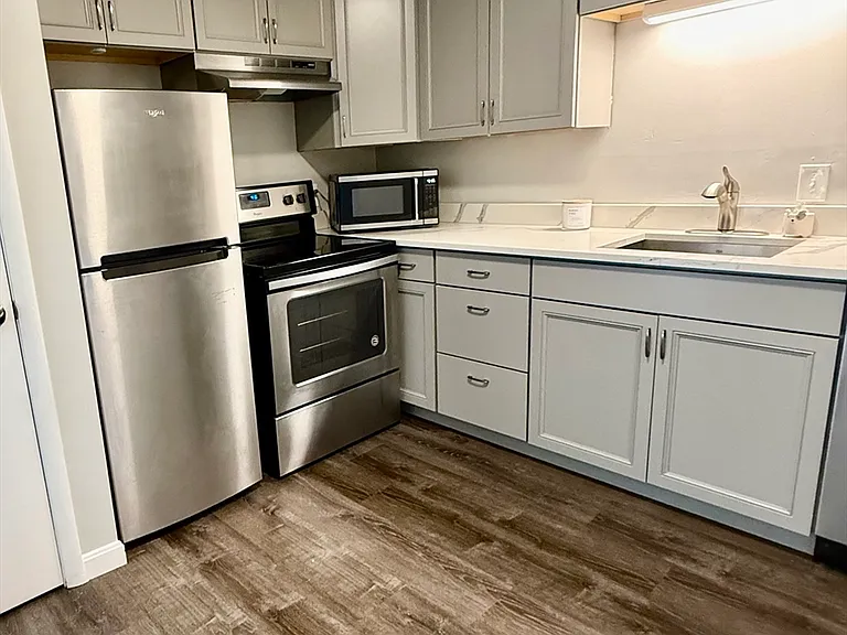 26 Beacon St #64F — Photo 9