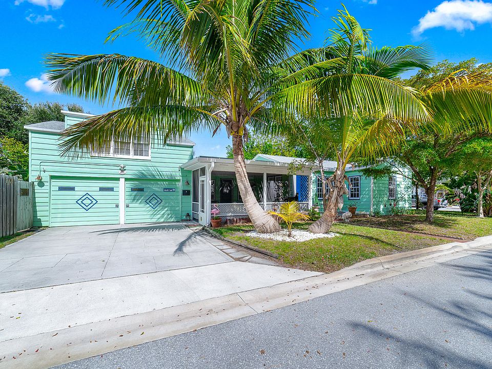 1st image of 901 N Palmway