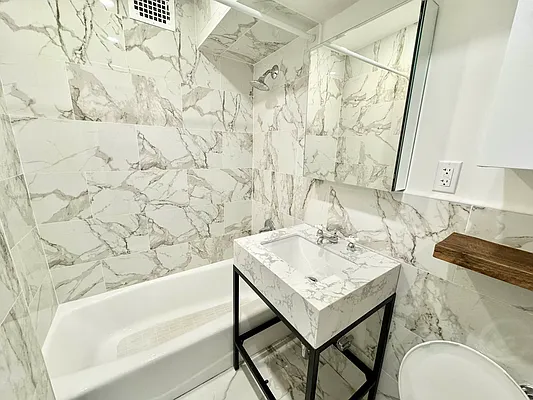 Rented by J PRESTON AND ASSOCIATES INC | media 6