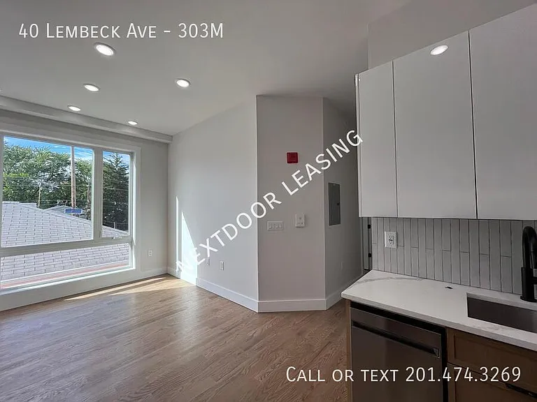 40 Lembeck Ave #303M — Photo 3