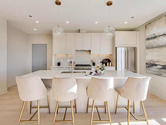 2nd image of 1317 N Western Ave #504