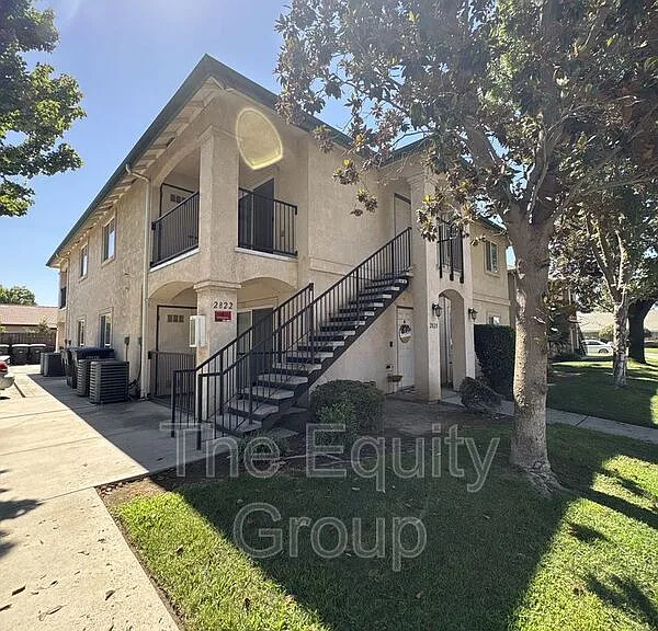 2822 N Zachary St — Photo 1