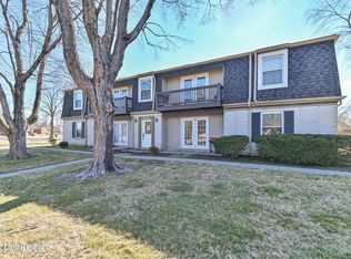 9316 Aylesbury Dr, Louisville, KY 40242