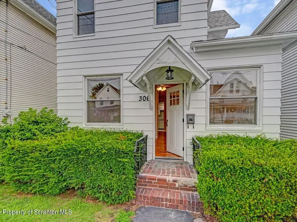 306 Ferdinand St, Scranton, PA 18508