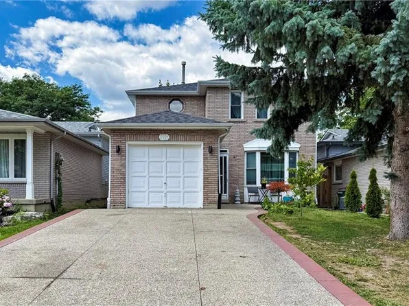 18 Millpond Pl, Hamilton, ON L8W 2W7