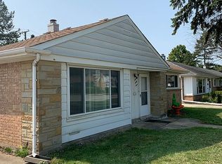 761 E Thacker St, Des Plaines, IL 60016