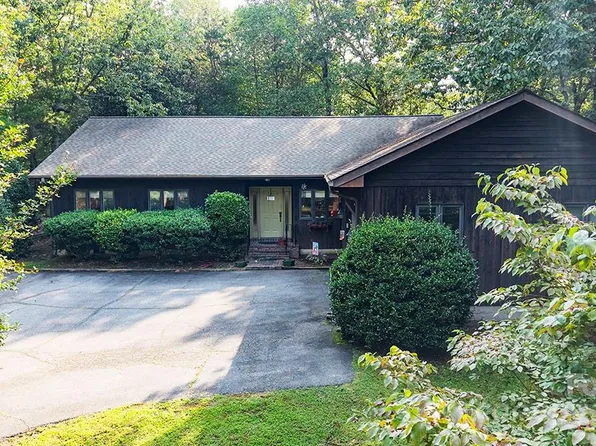 643 Mountain View Dr #44, Columbus, NC 28722