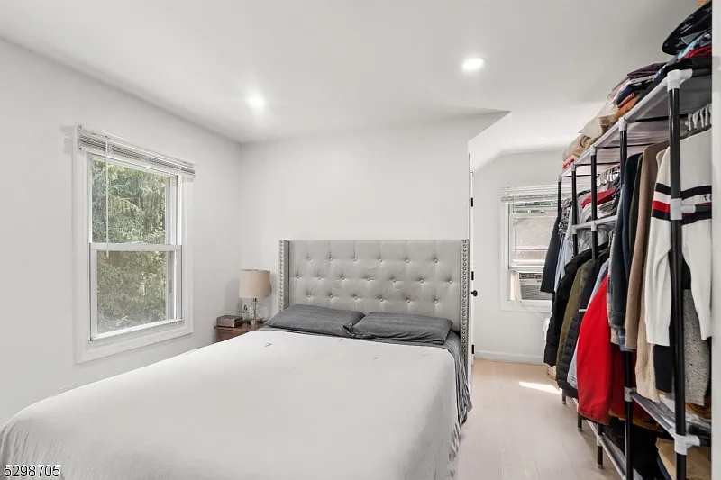 2 bed, 850 sqft, $2,250 — Photo 4