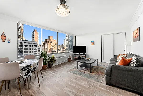 Sold by Compass | media 1