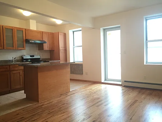 Rented by Bedford Realty USA Corp | media 2