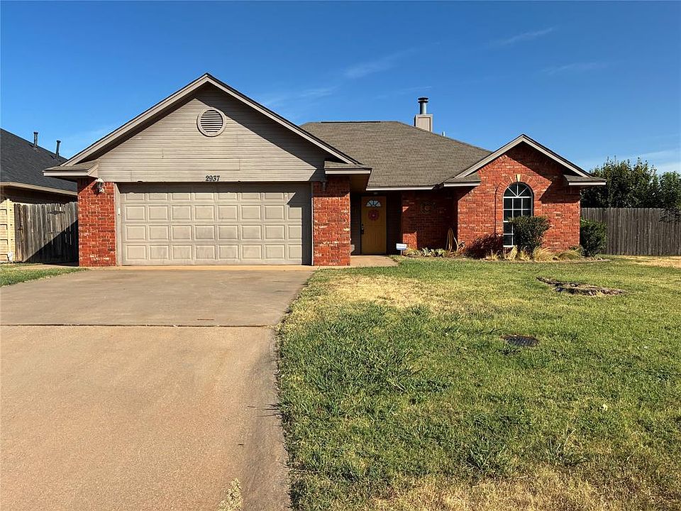 1st image of 2937 Laurel Cir