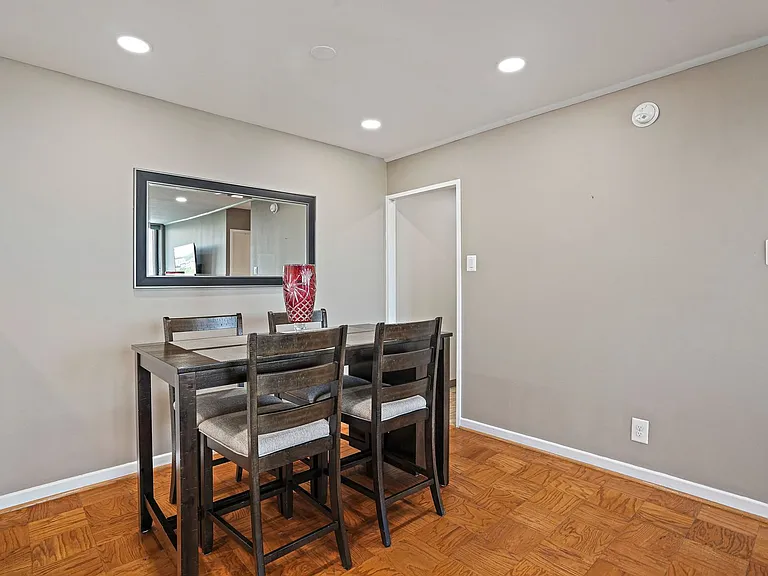 300 M St SW #806N — Photo 8