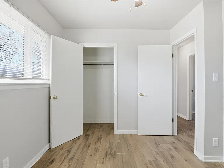 2826 N Institute St — Photo 17