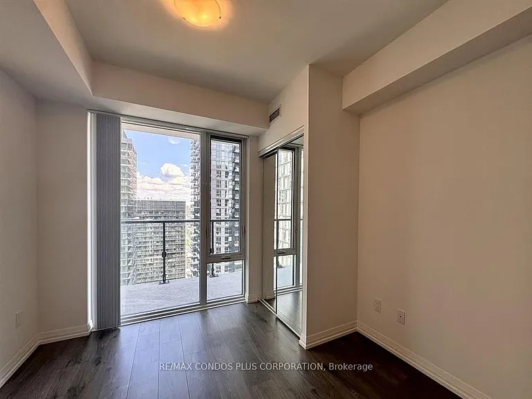 28 Widmer St #3126 — Photo 15