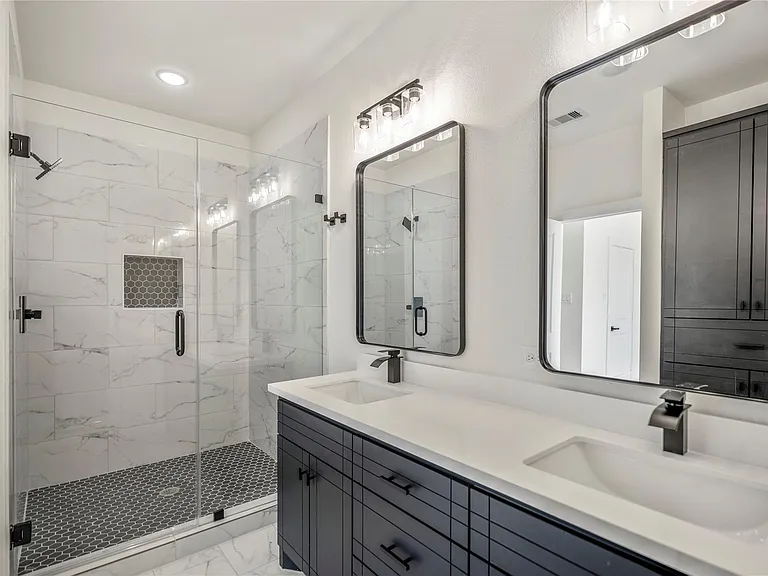 6320 Del Rio St — Photo 38
