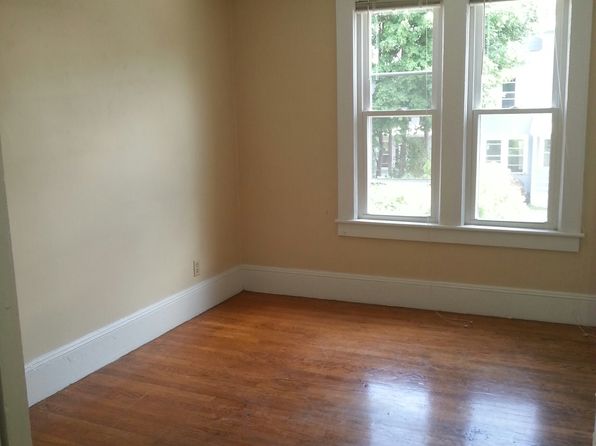 21 Hoosac St #6