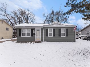 107 Hickory Ave, Streamwood, IL 60107