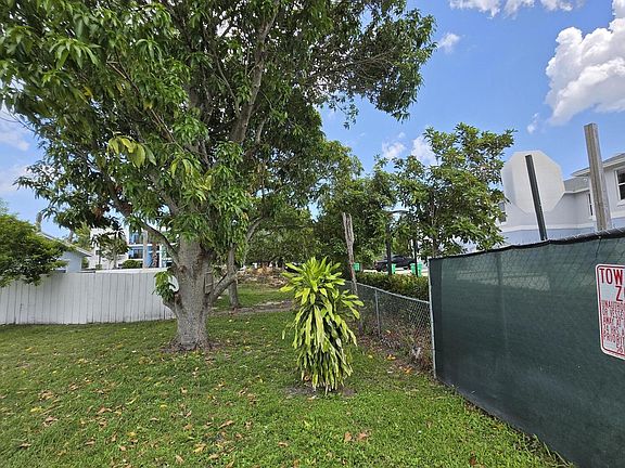 3rd image of Xxx Patio Court