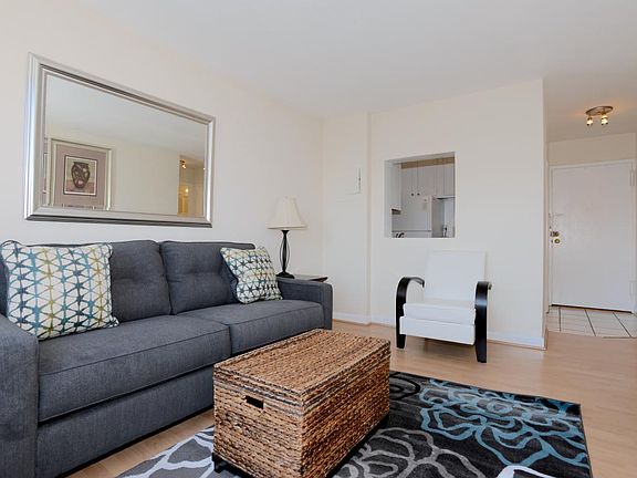 5th image of 1111 Arlington Blvd APT 933W
