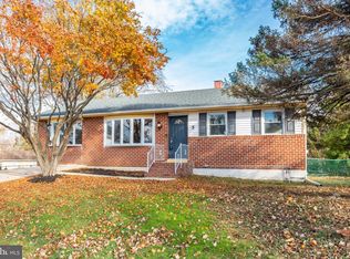 5 Flemingham Ct, Owings Mills, MD 21117