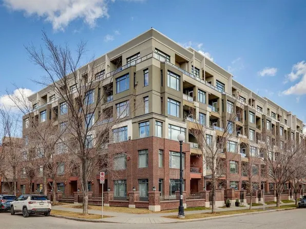 910 S Centre Ave NE #425, Calgary, AB T2E 9C7