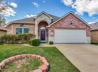826 Bens Dr, Anna, TX 75409