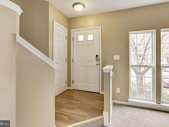 4th image of 15559 Three Otters Pl