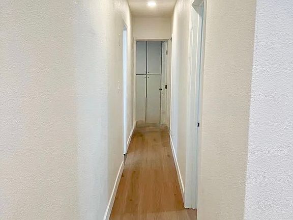 5th image of 2702 Highland Ave #2