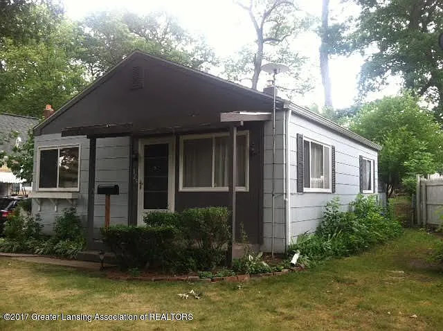 325 Webber St photo 1