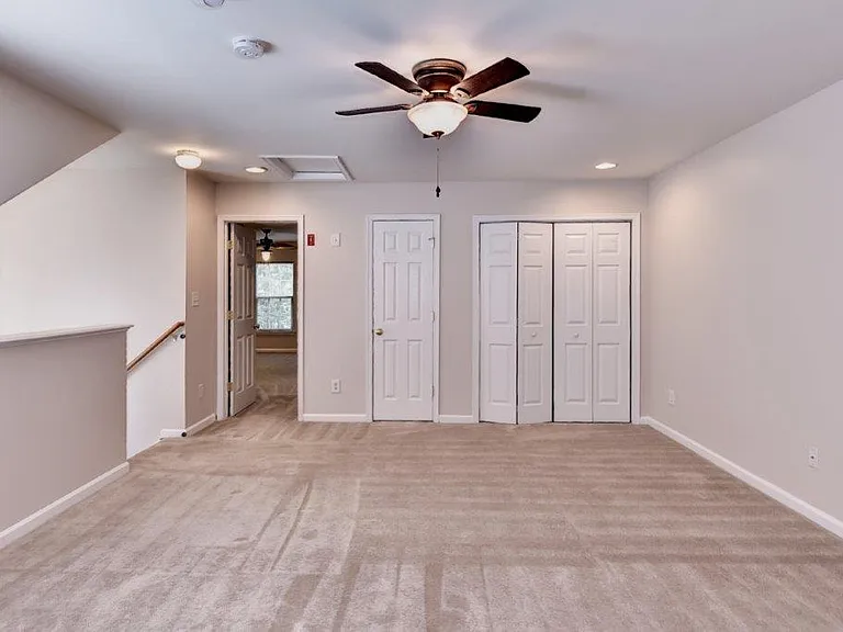 4559 Beacon Hill Dr — Photo 17
