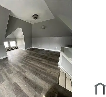 9823 Dickens Ave — Photo 14