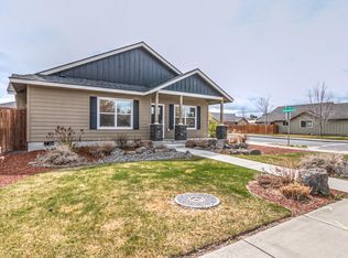 2410 NW 10th St, Redmond, OR 97756