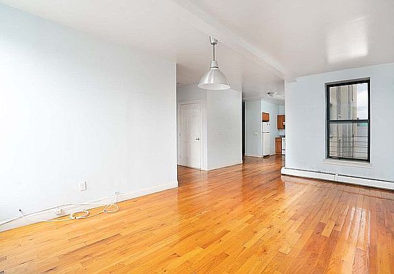 3rd image of 164 W 146th St APT C6