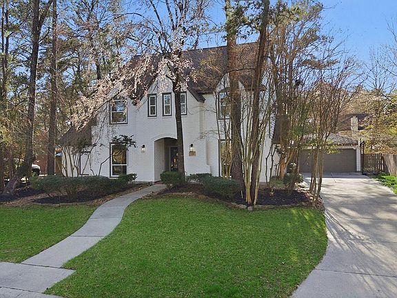 2nd image of 134 Quiet Oak Cir