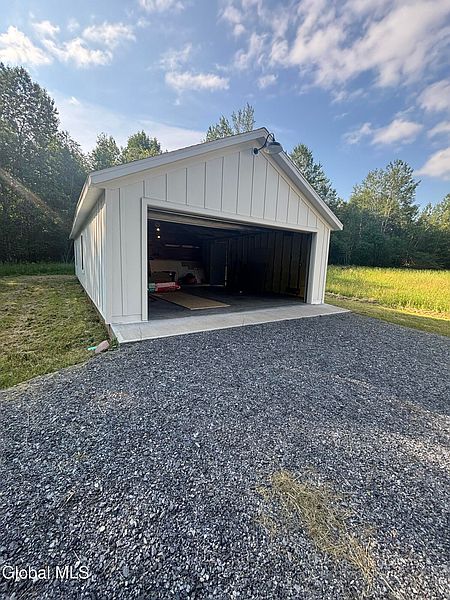 4th image of 698 Hazen Road