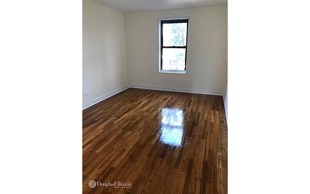 Sold by Douglas Elliman | media 16