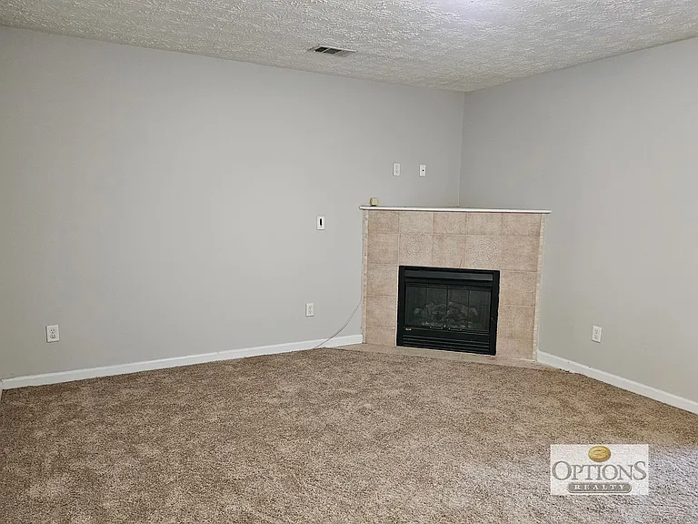 752 Georgetown Ct — Photo 5