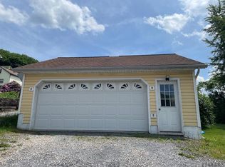 B Ct, South fork, PA 15956