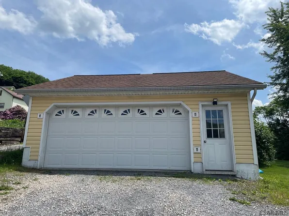 B Ct, South Fork, PA 15956