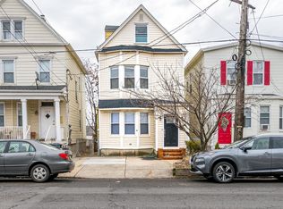 602 Avenue E #1, Bayonne, NJ 07002