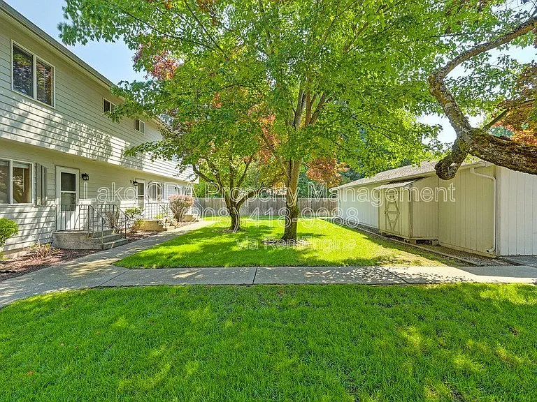 1611 E Montana Ave #C — Photo 48