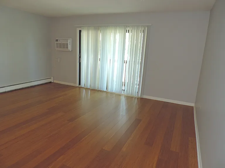 7425 Brookdale Dr #2-202 — Photo 6