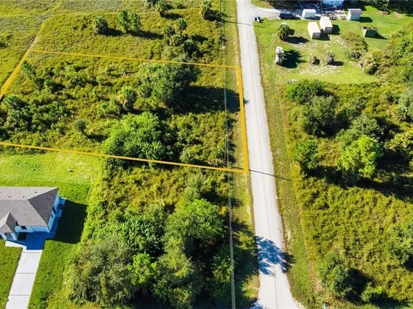 1820 Abbott Ave, Lehigh Acres, FL 33972