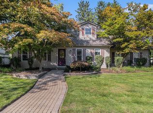 43536 Galway Dr, Northville, MI 48167